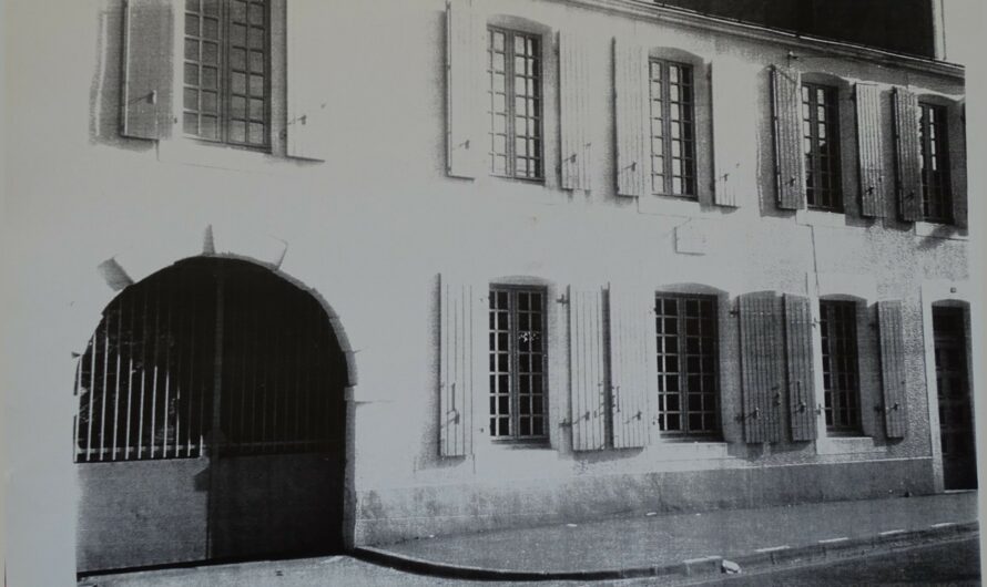 Challans – Une photo de la maison où coucha Louis XIII… avant la pharmacie de la Poste