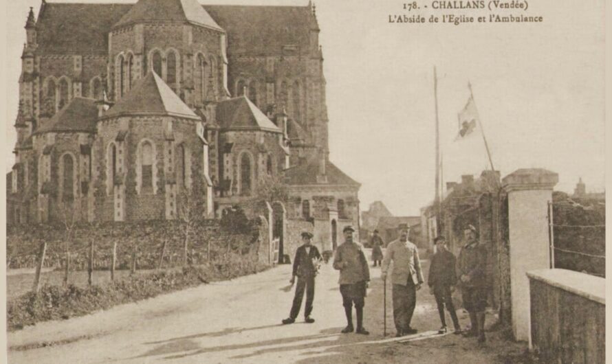 Challans 1914 – Derrière l’église, « l’Ambulance n° 11 accueille les soldats victimes des balles prussiennes… »
